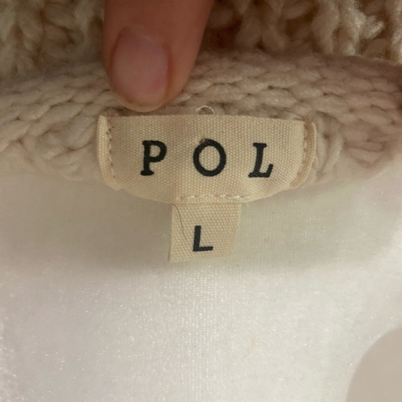 POL women's L oversized drop shoulder boxy chunky knit sweater cream color EUC - Picture 2 of 7